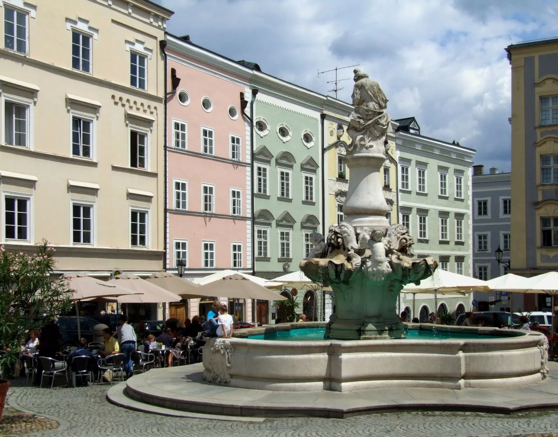 Neue Residenz am Residenzplatz in der Passauer Altstadt